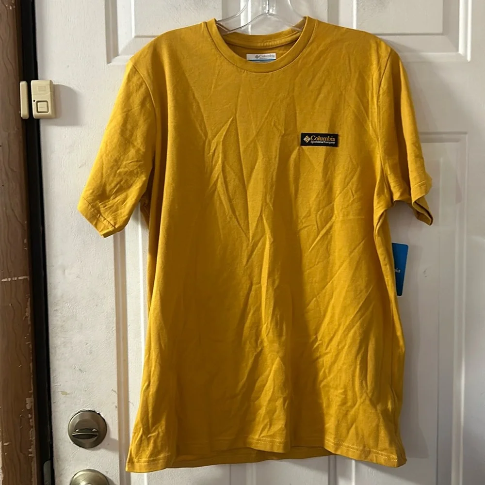Columbia Roan River Short-Sleeve Graphic Tee: GOLD: NEW WITH TAGS: SIZE SMALL